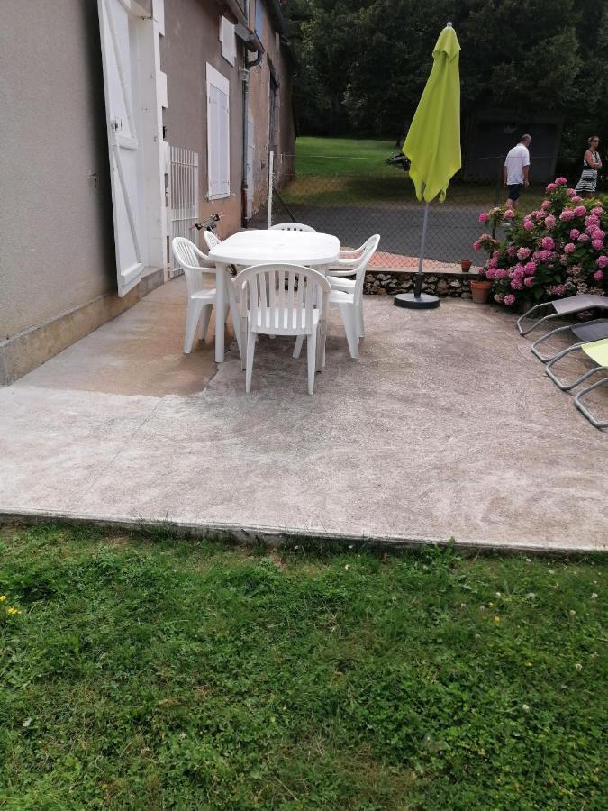 Gite En Brenne Les Chenes Merigny Exterior foto